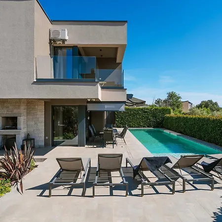 Villa Rose *