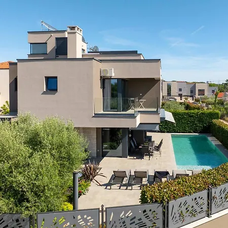 Villa Rose *