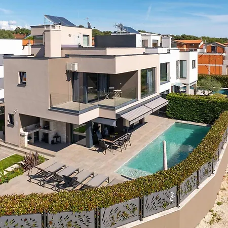 Villa Rose